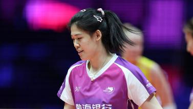 通过一系列 通过一系列